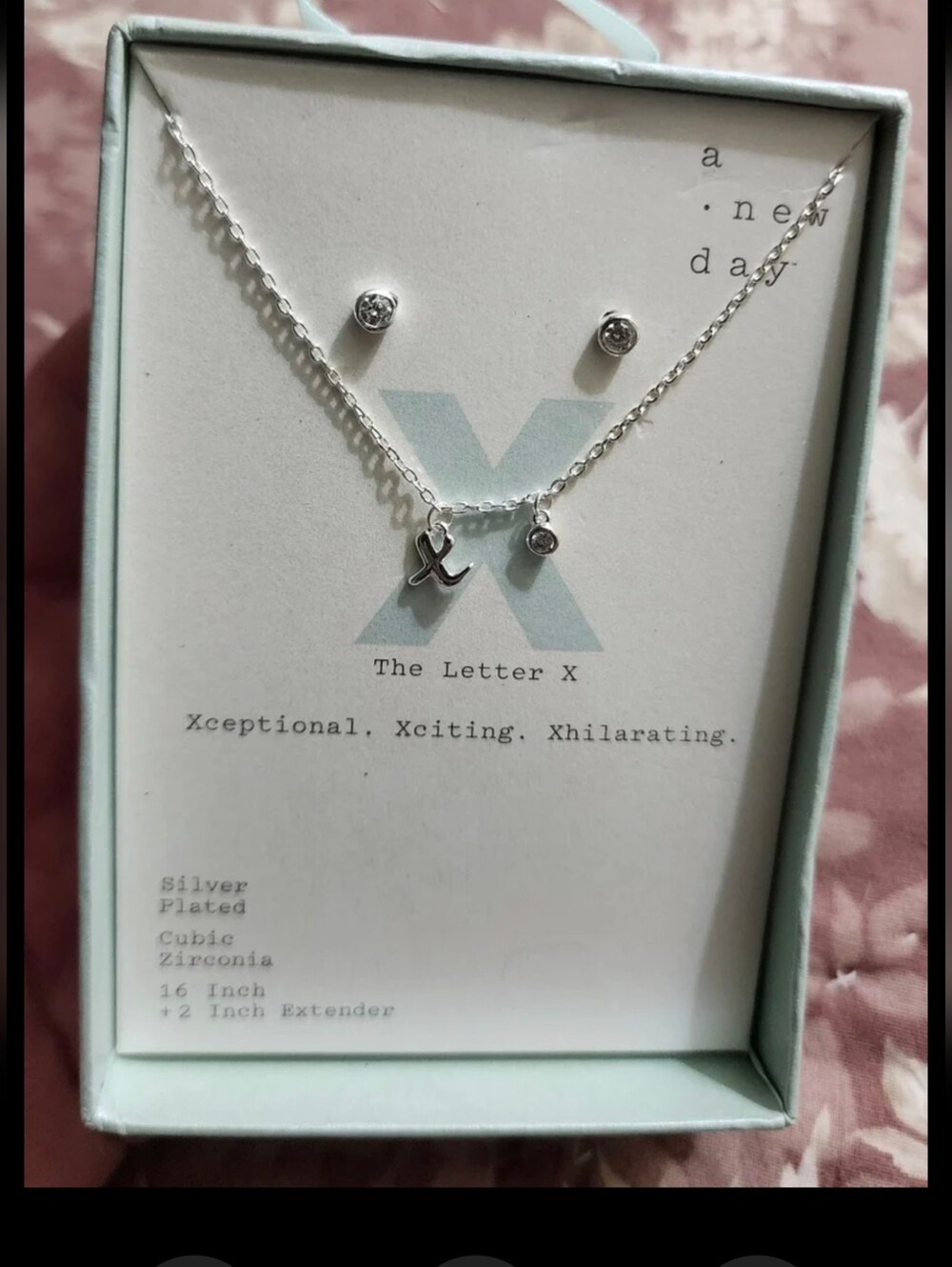 New w/tags and in box A NEW DAY X initial pendant with Necklace & matching Earri